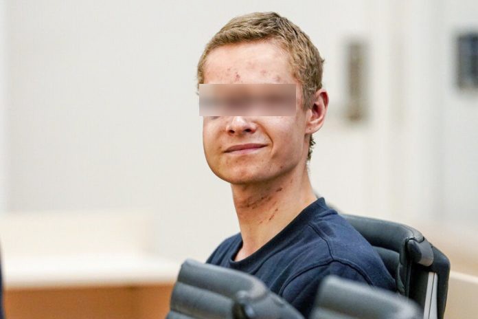 Suspected gunman Philip Manshaus appears in court, in Oslo, Norway, Monday, Aug. 12, 2019